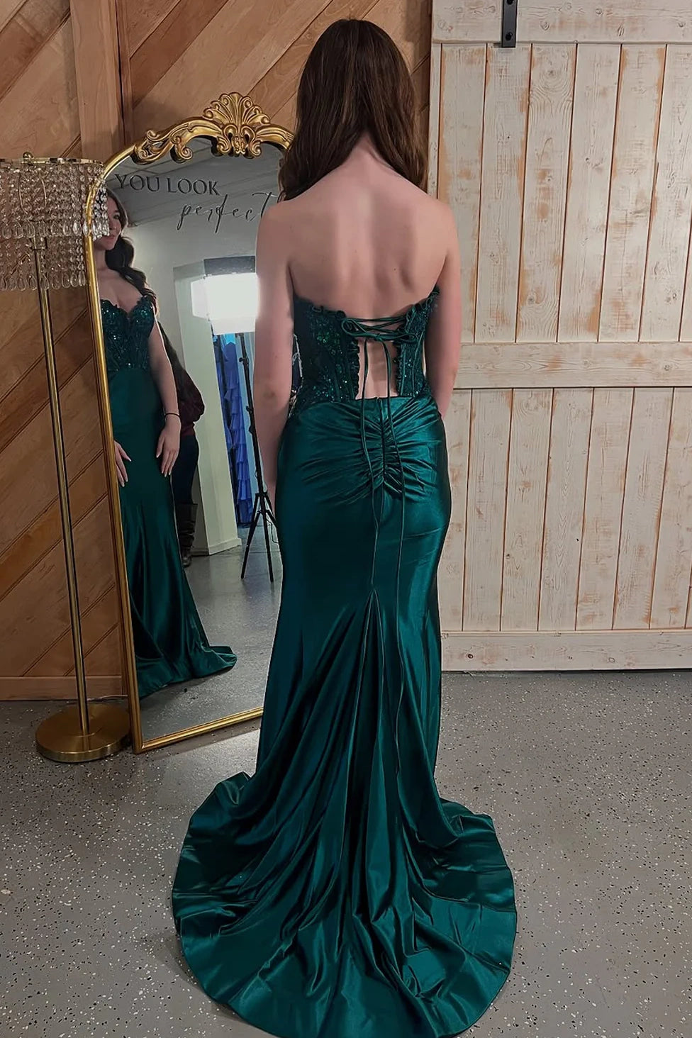 Sweetheart Sleeveless Mermaid Satin Lace Appliques Party Prom Dress