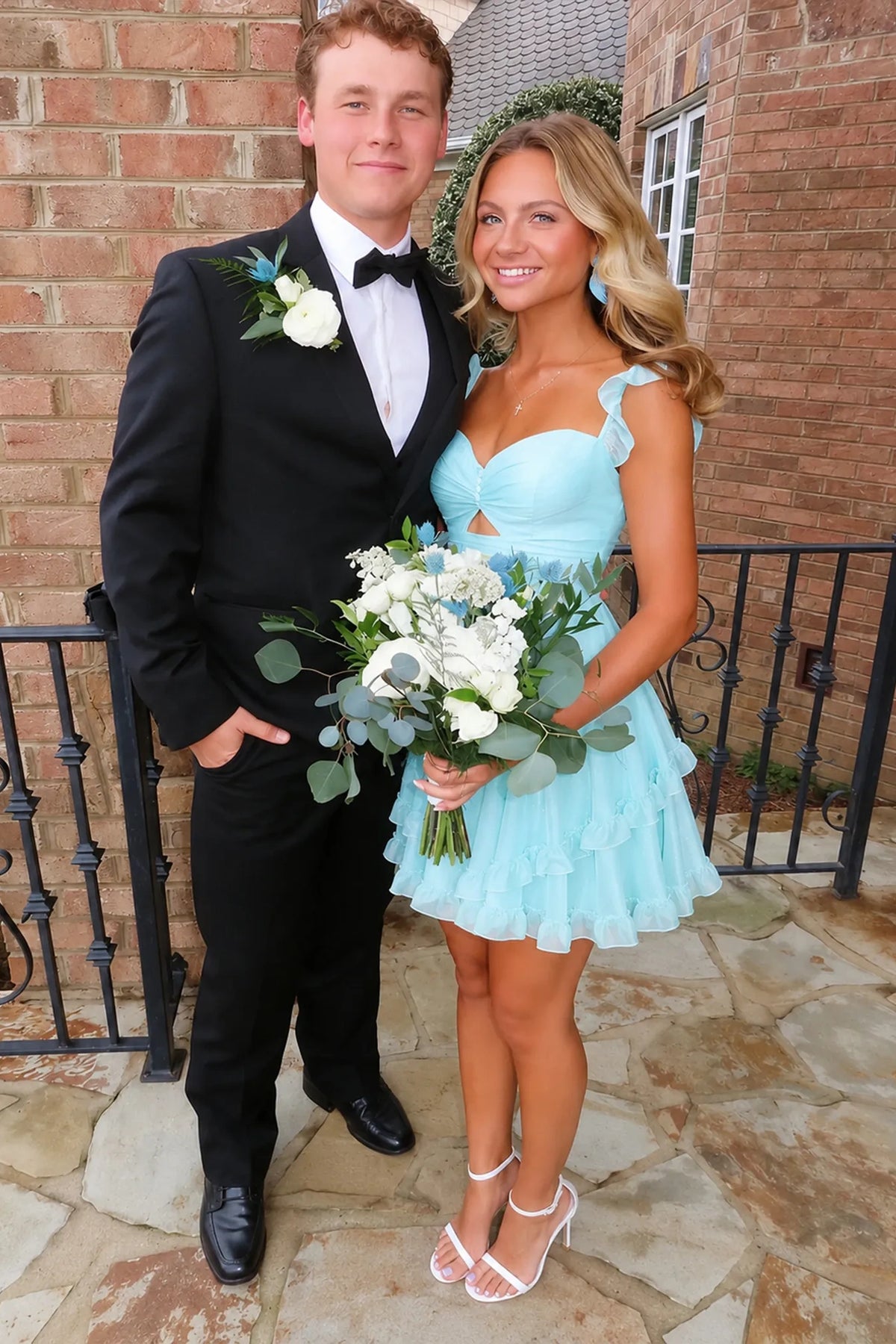 Sweetheart Straps A-Line Lace-Up Chiffon Ruffle Homecoming Dress