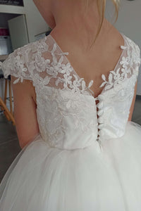 Tulle A-Line Cap Sleeves V-Back Flower Girl Dress With Appliques 
