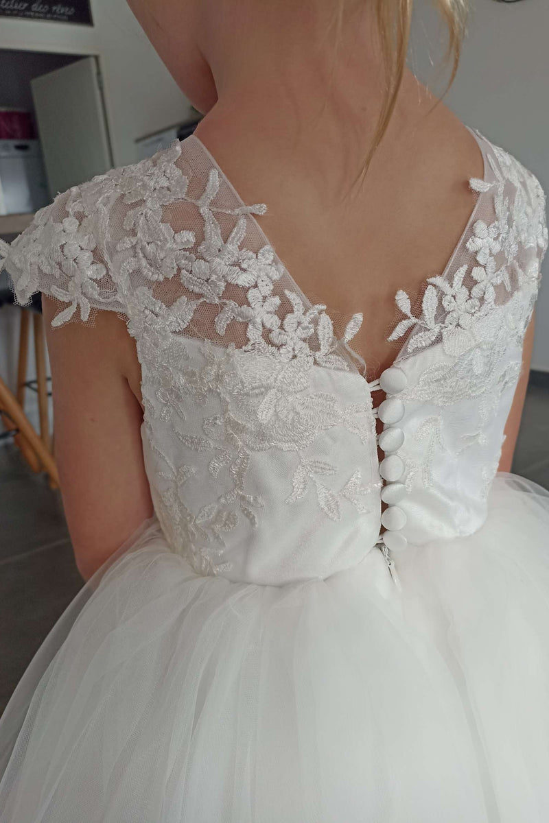 Tulle A-Line Cap Sleeves V-Back Flower Girl Dress With Appliques 