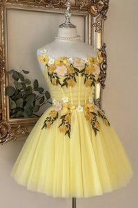 Tulle A-Line Floral Appliques Sleeveless Empire Homecoming Dress