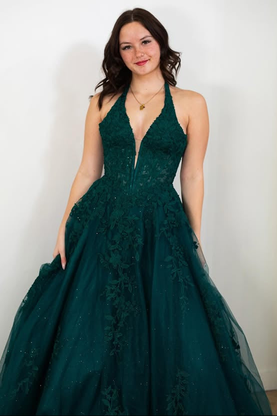 V-Neck Halter Sleeveless Tulle A-Line Lace Appliques Prom Dress