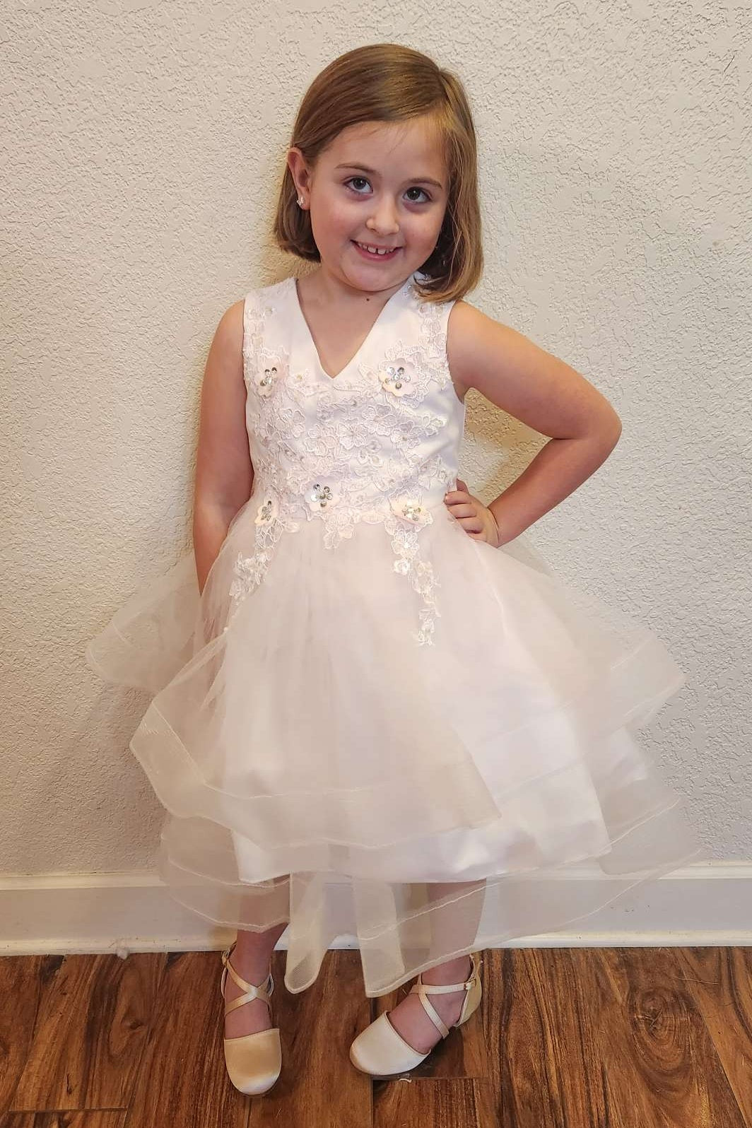 V-Neck Sleeveless A-Line Flower Girl Dress With Appliques