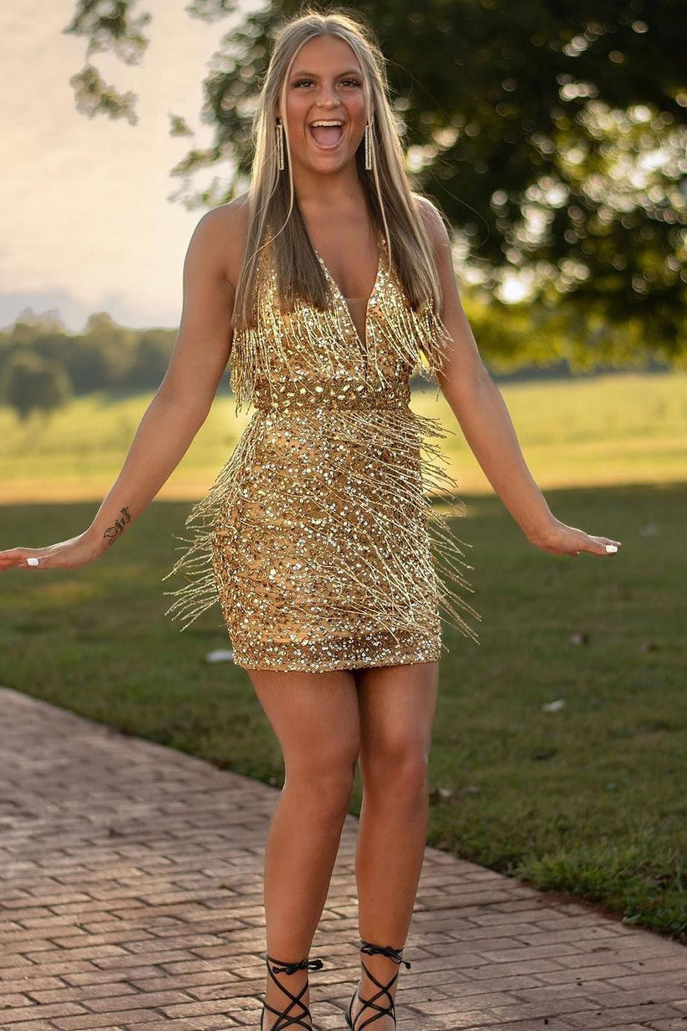 Plunging Neck Gold Sequins Mini Homecoming Dress with Fringes FancyVestido Plunging Neck Gold Sequins Mini Homecoming Dress with Fringes FancyVestido
