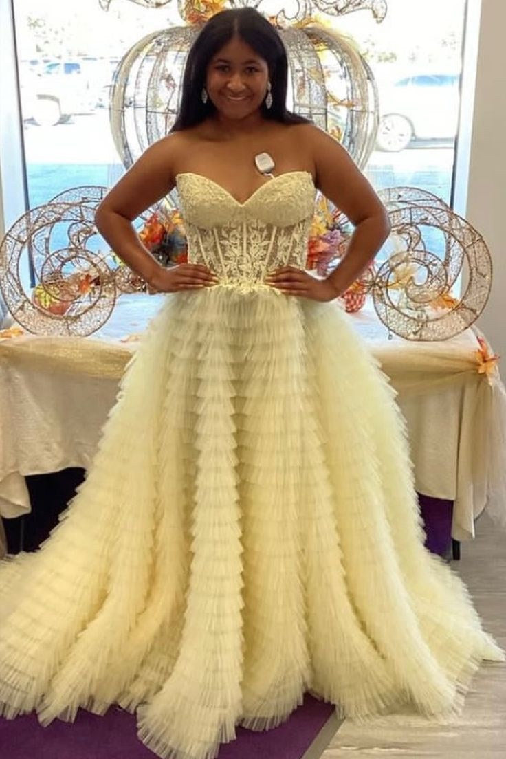 Sweetheart Yellow Lace Corset Tiered Tulle Prom Dress