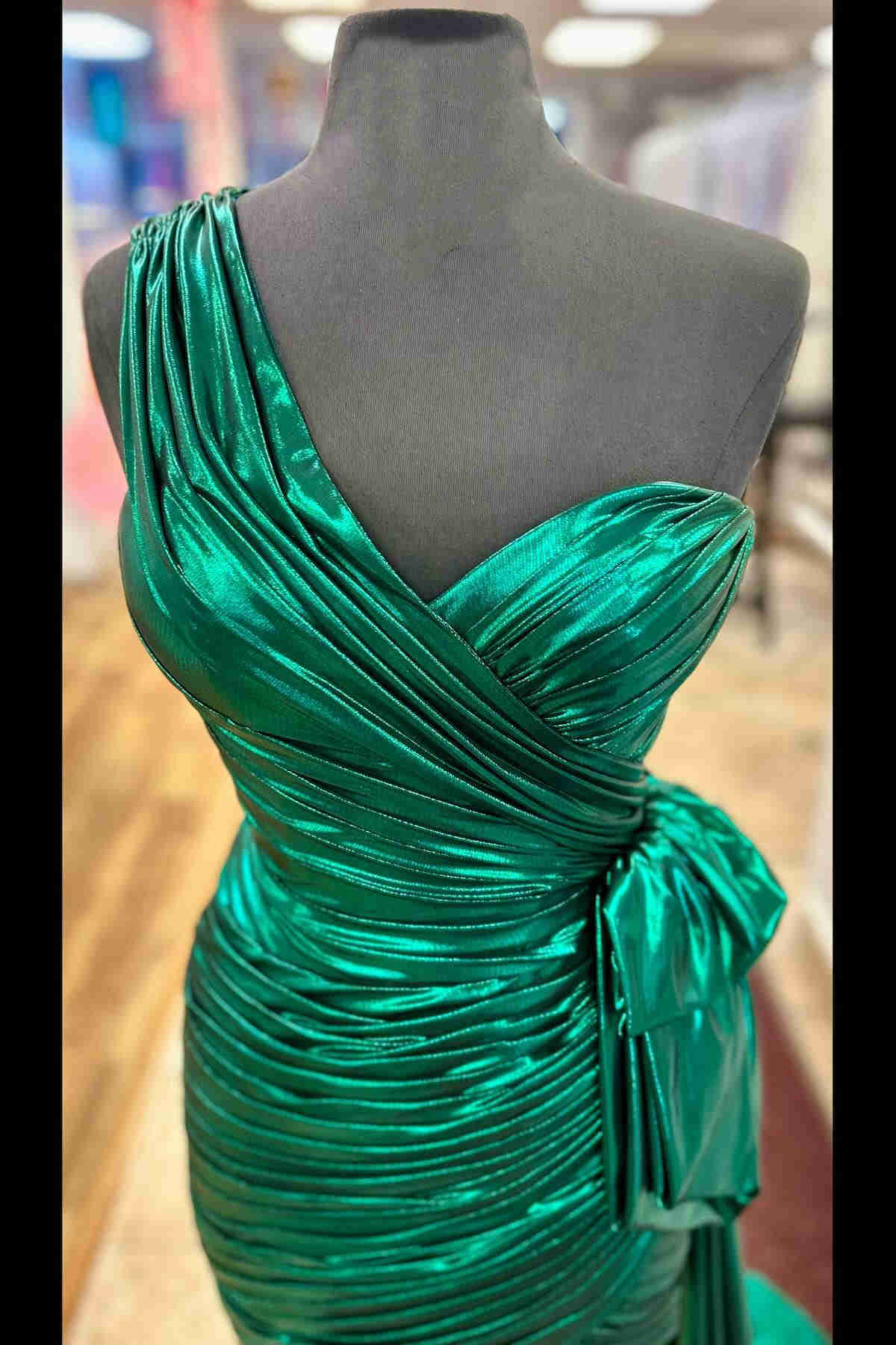 Metallic Green One Shoulder Stretch Ruched Short Homecoming Dress FancyVestido Metallic Green One Shoulder Stretch Ruched Short Homecoming Dress FancyVestido