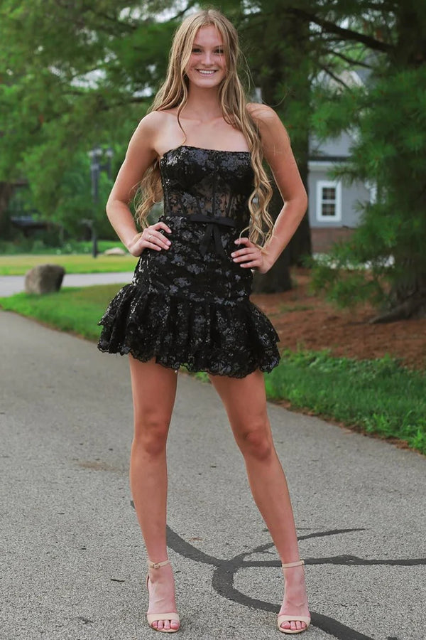 Strapless Lavender Sequin Appliques Short Homecoming Dress with Ruffle Hem