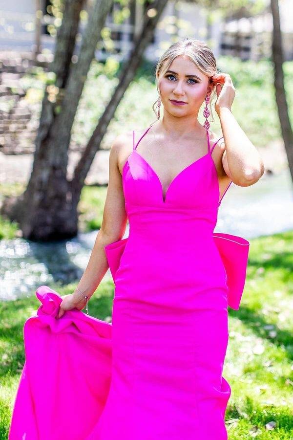 Sleeveless Satin Mermaid Backless Prom Dress With Bow