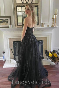 Elegant Sweetheart Black Applique Tulle Prom Dress