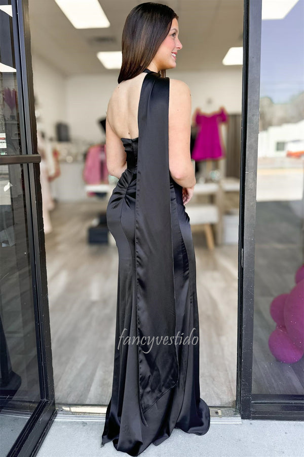 Asymmetrical Pleated Slit Sheath Mermaid Prom Dress with Halter