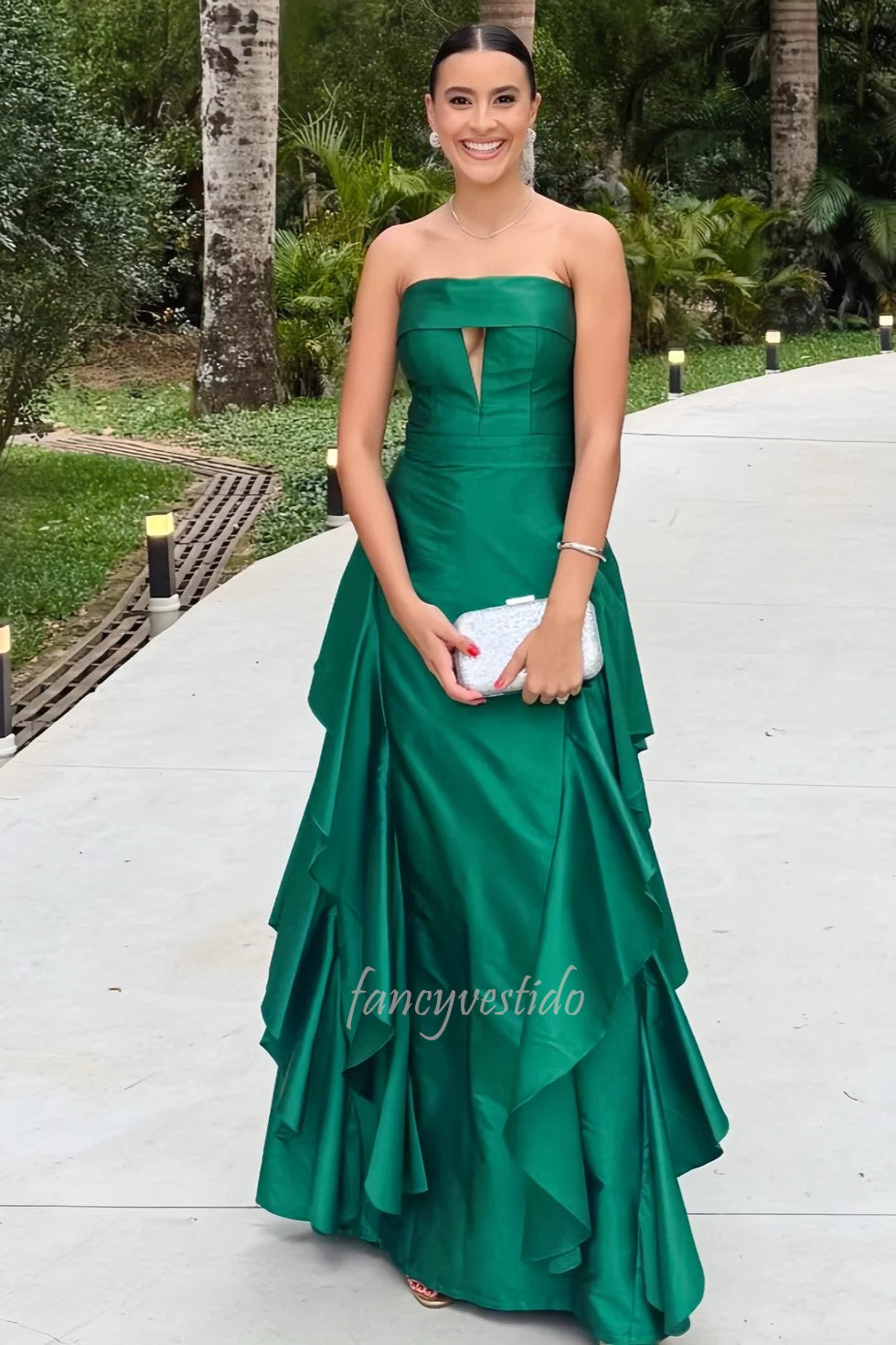Graceful Strapless Sleeveless Tiered Satin Prom Dress