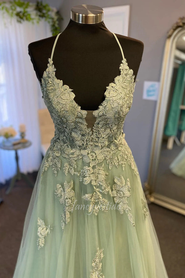 Straps V-Neck Applique Tulle Prom Dress with Lace-up