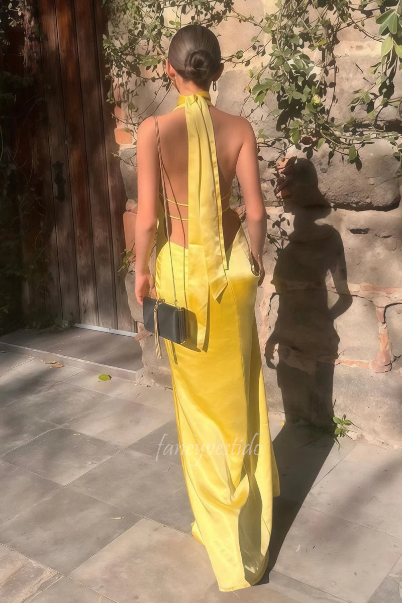 Glamorous Yellow Satin Halter Prom Dress with Plunging V-Neck FancyVestido Glamorous Yellow Satin Halter Prom Dress with Plunging V-Neck FancyVestido
