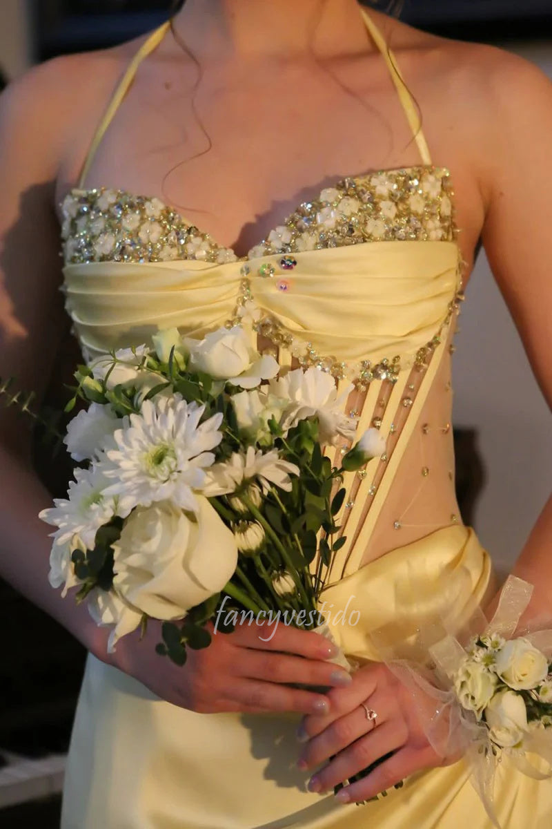 Elegant Yellow Halter Corset Boned Prom Dress with Beaded FancyVestido Elegant Yellow Halter Corset Boned Prom Dress with Beaded FancyVestido