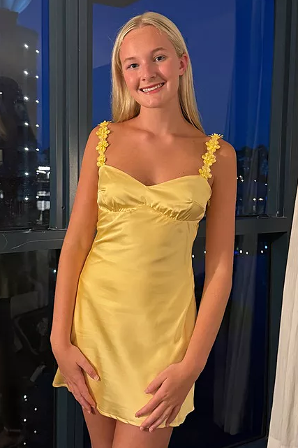Applique Straps Yellow Short Homecoming Dress