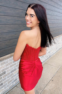 Strapless Fuchsia Appliques Pleated Tight Homecoming Dress