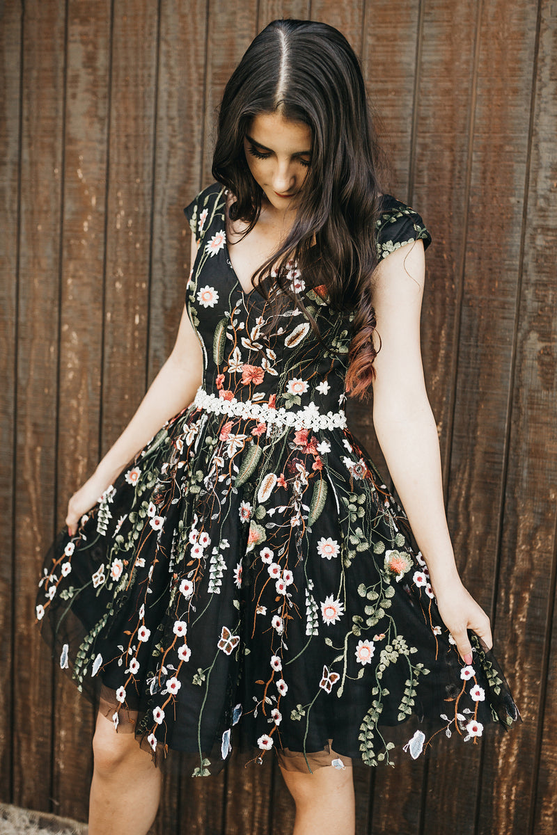 V-Neck Floral Black Homecoming Dress with Beaded Waist