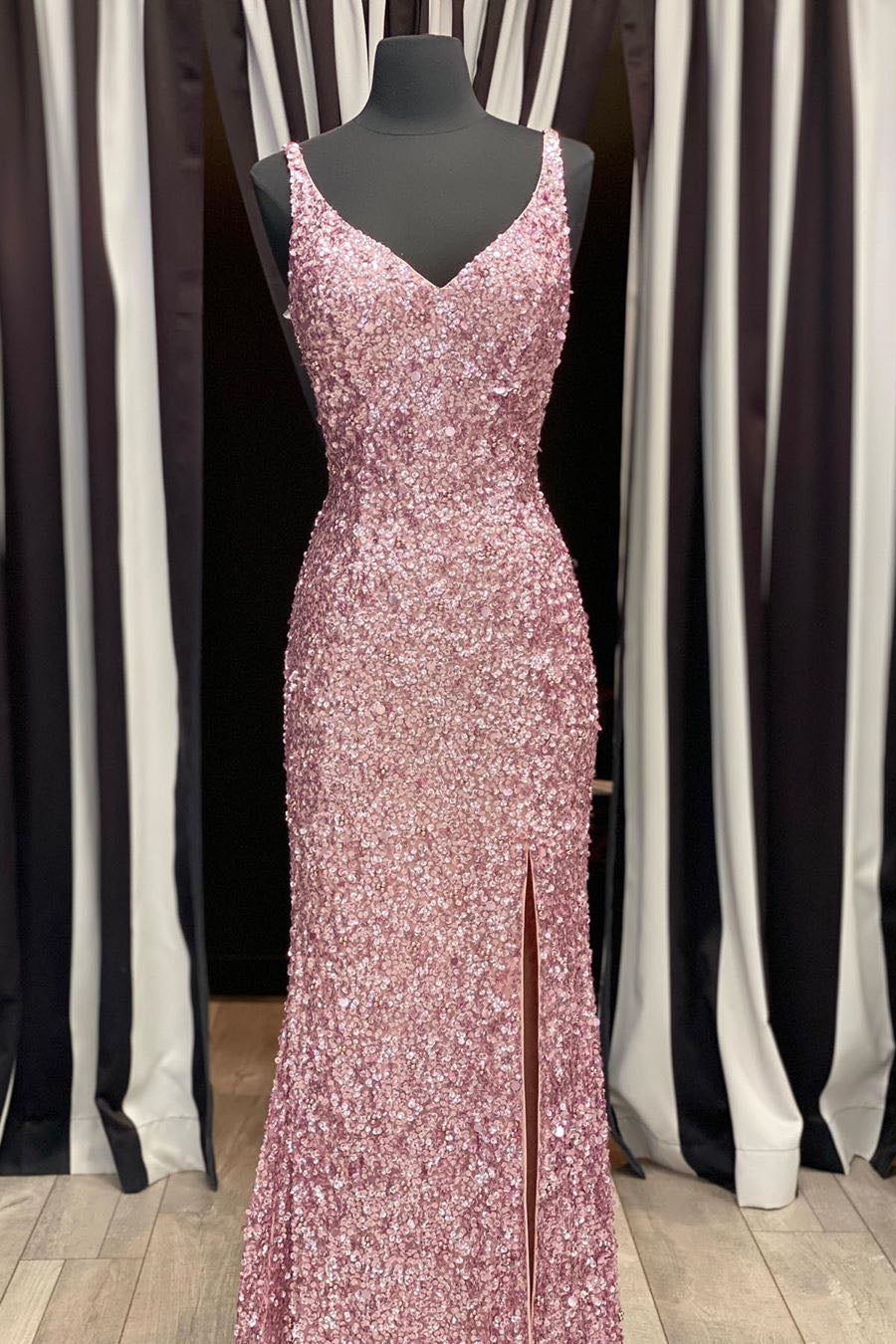 Gorgeous Mermaid V-Neck Pearl Pink Long Prom Dress with Slit  FancyVestido