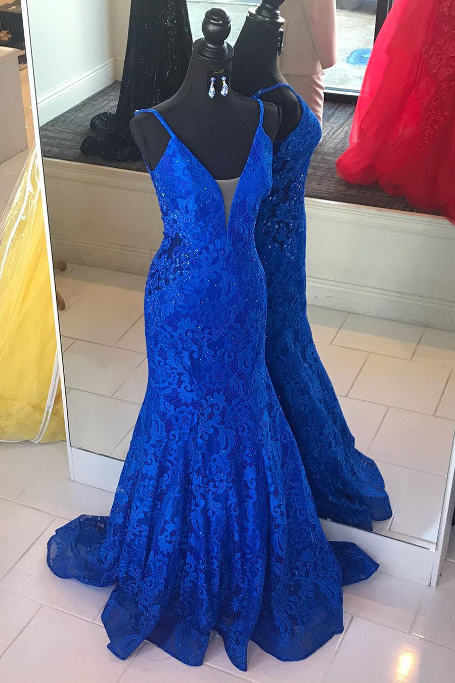 Elegant V Neck Mermaid Royal Blue Long Lace Prom Dress FancyVestido Elegant V Neck Mermaid Royal Blue Long Lace Prom Dress FancyVestido