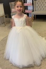 Princess Lace Appliques White Flower Girl Dress with Bowknot