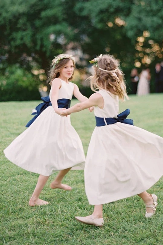 A-line White Flower Girl Dress with Navy Blue Ribbon FancyVestido A-line White Flower Girl Dress with Navy Blue Ribbon FancyVestido