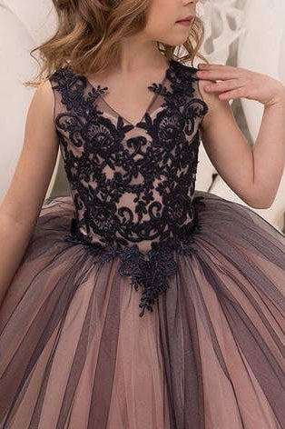 Gorgeous Ball Gown Flower Girl Dress with Appliques