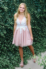V-Neck Lace Appliqued Short Homecoming Dress