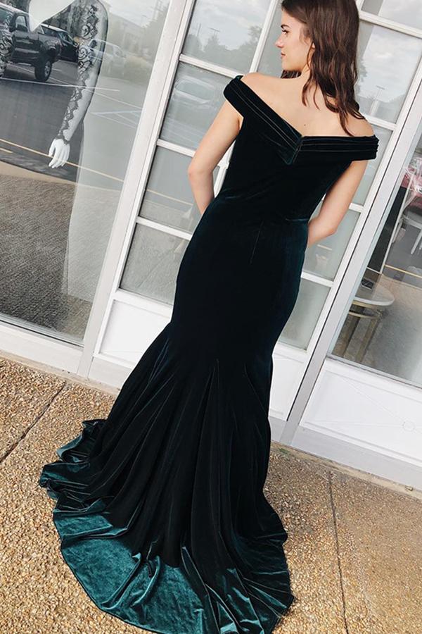 Emerald Green Velvet Off-the-Shoulder Mermaid Evening Gown