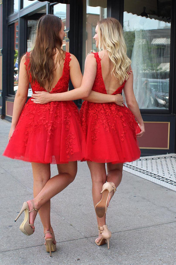 V-Back Beading Belt Red Homecoming Dress with Appliques