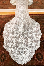 Long Mermaid V-Neck Ivory Wedding Dress with Train