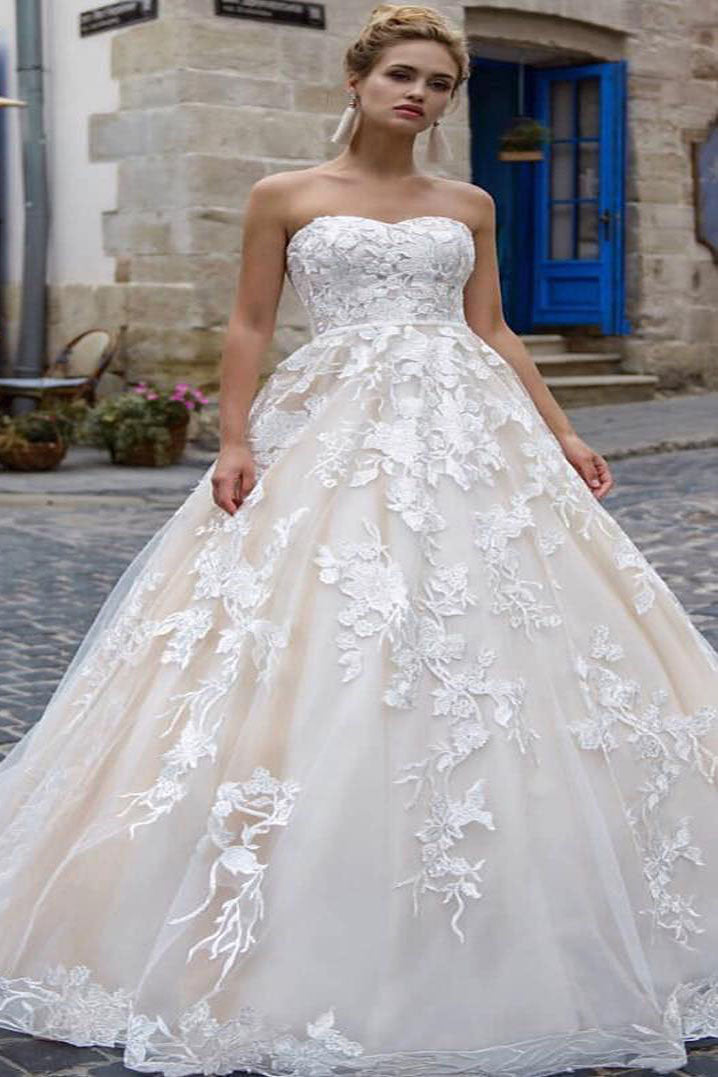 Long Lace-Up A-line Strapless Ivory Wedding Dress with Lace FancyVestido Long Lace-Up A-line Strapless Ivory Wedding Dress with Lace FancyVestido