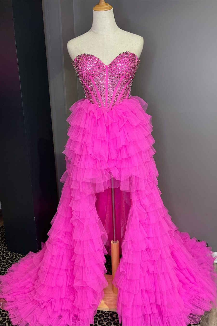 Sweetheart Hot Pink Hi-Low Prom Dress with Beaded Bodice FancyVestido Sweetheart Hot Pink Hi-Low Prom Dress with Beaded Bodice FancyVestido