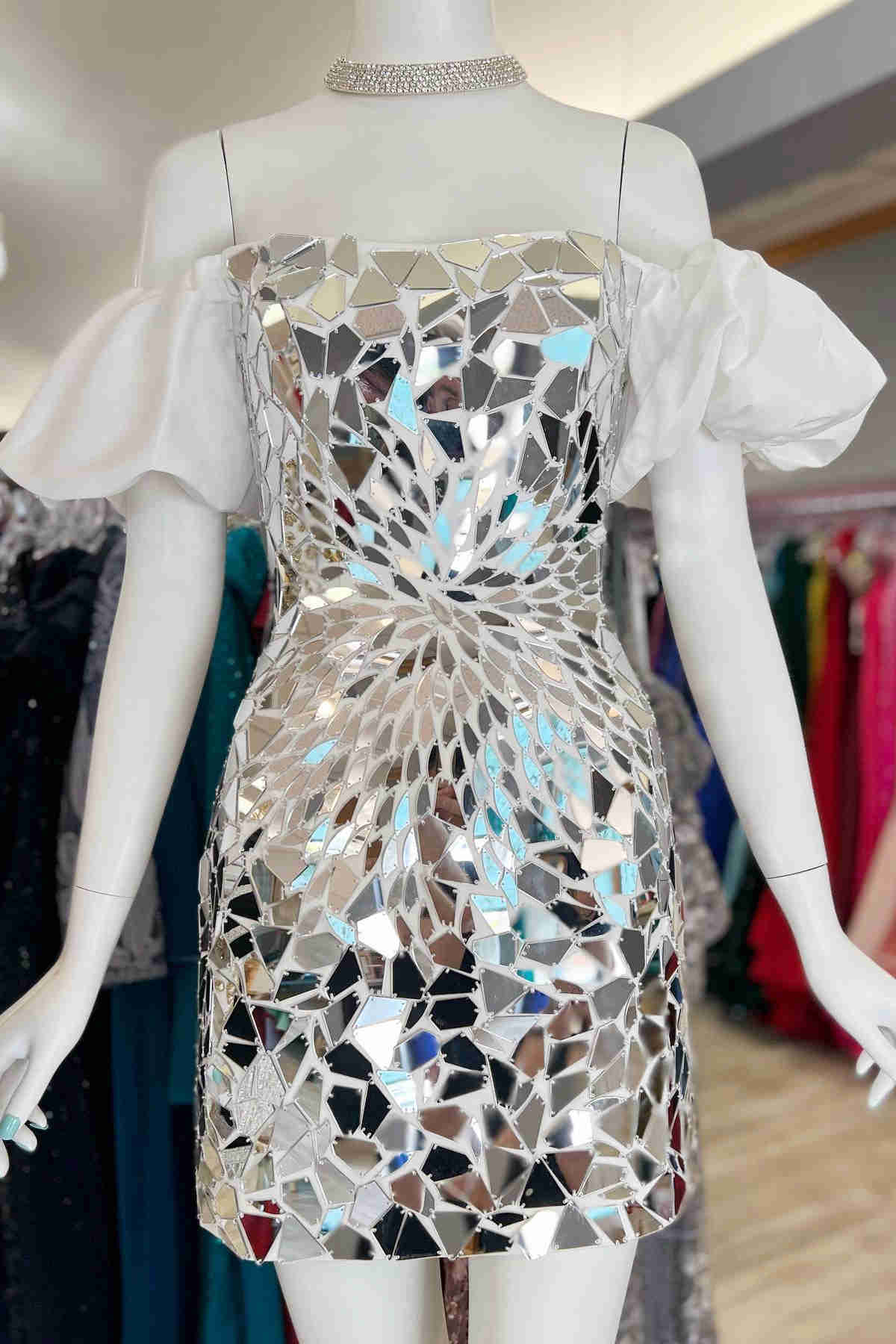 Off the Shoulder Silver Cut Glass Mirror Homecoming Dress FancyVestido Off the Shoulder Silver Cut Glass Mirror Homecoming Dress FancyVestido