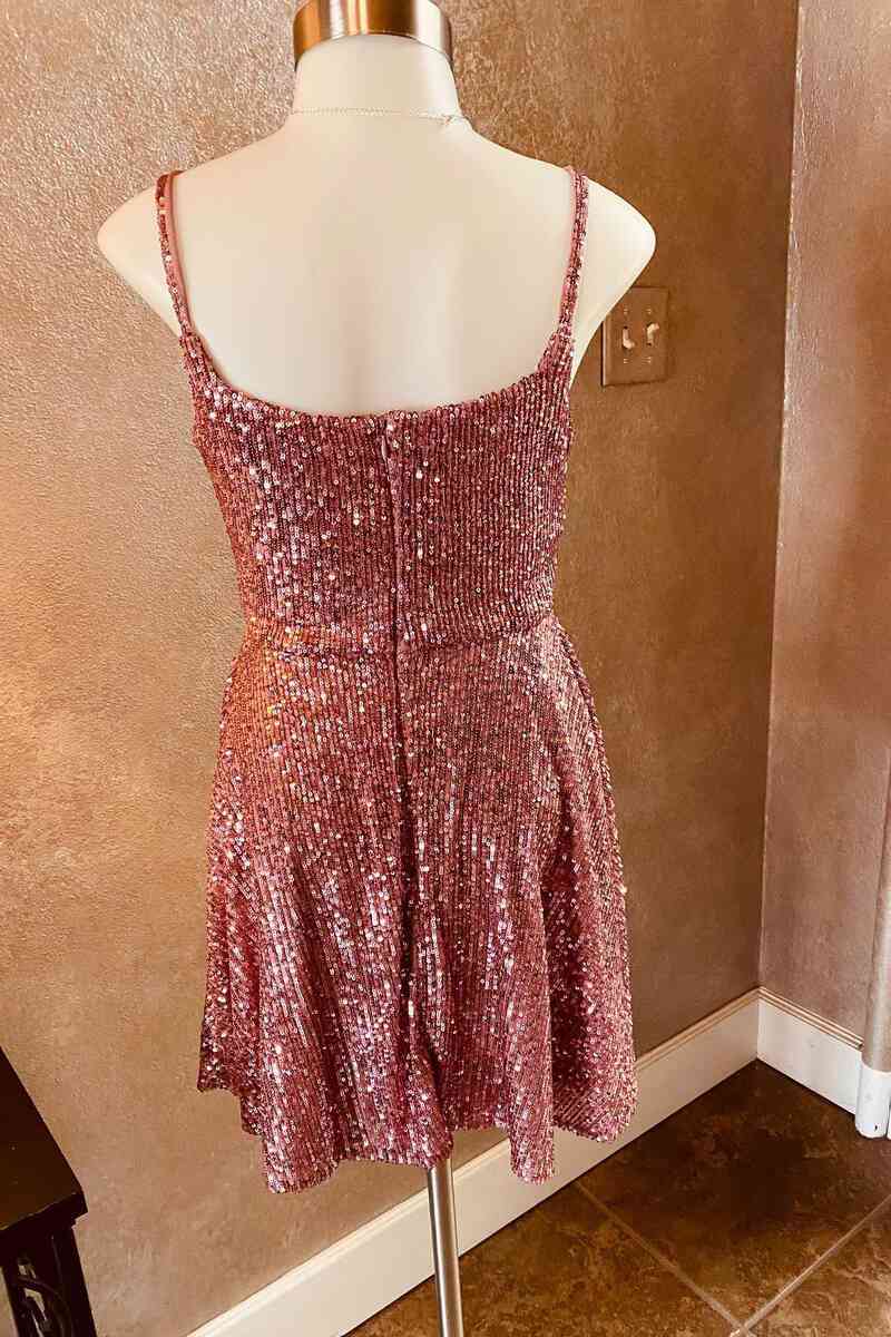 Cute Square Neck Sequined Short Homecoming Dress