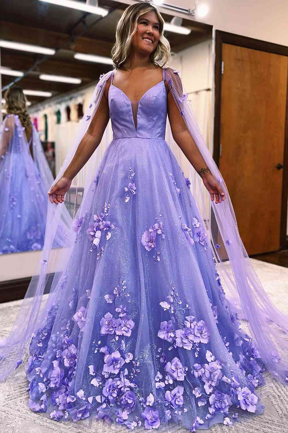 Princess Lavender 3D Flowers Tulle Formal Dress with Cape FancyVestido Princess Lavender 3D Flowers Tulle Formal Dress with Cape FancyVestido