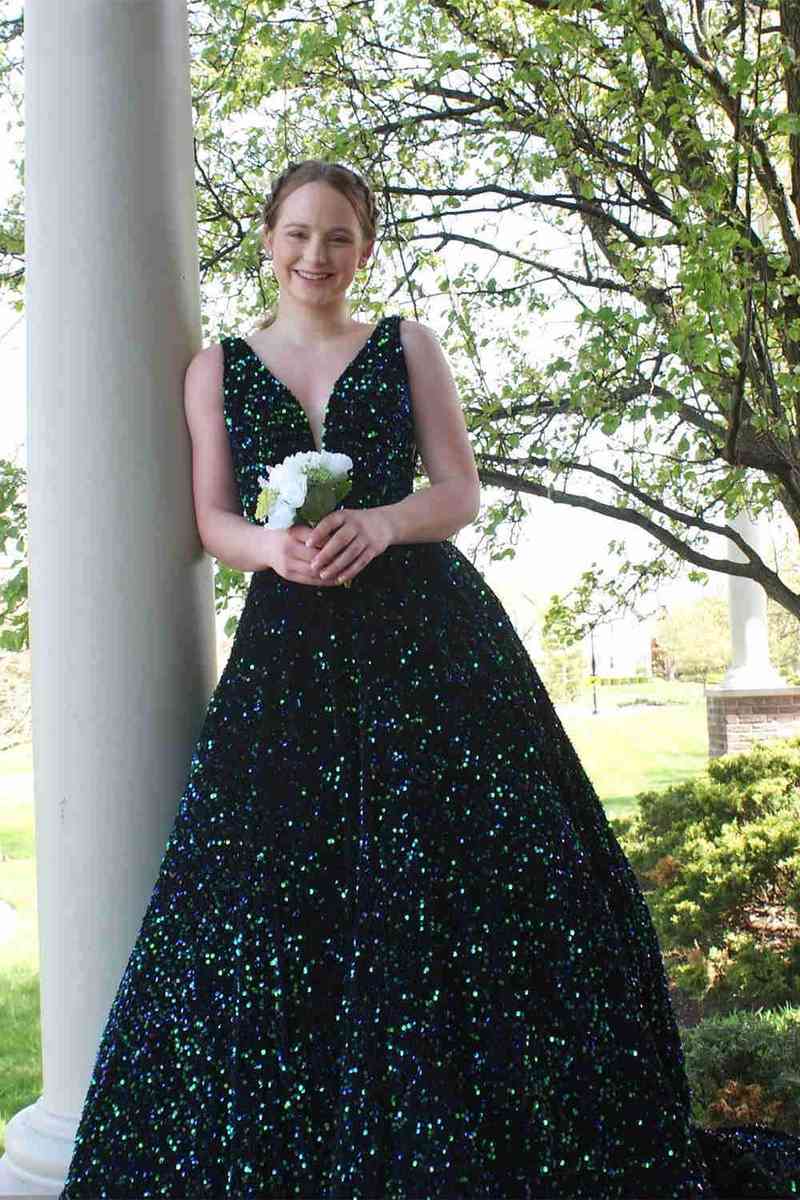 Glitter V-Neck White A-Line Prom Dress with Pockets FancyVestido Glitter V-Neck White A-Line Prom Dress with Pockets FancyVestido