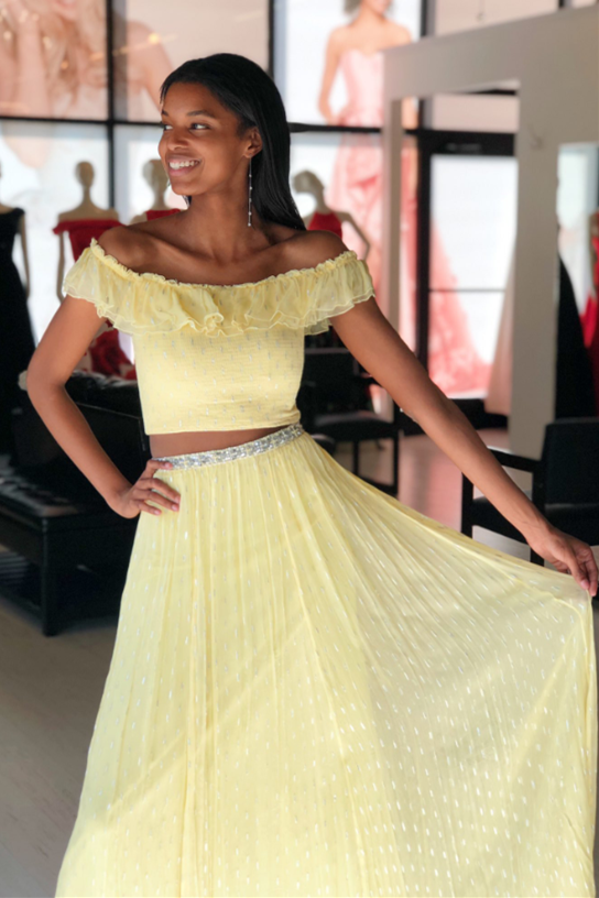 Princess Off the Shoulder Two Piece Yellow Prom Dress FancyVestido Princess Off the Shoulder Two Piece Yellow Prom Dress FancyVestido